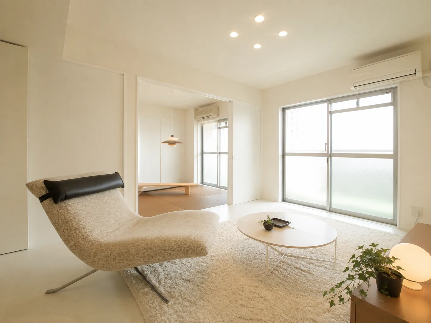 京都府宇治市のマンションリフォーム完成後の明るいリビング